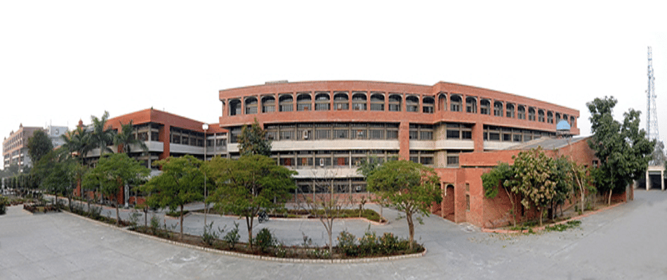 Sri Guru Ram Das Institute of Dental Sciences and Research Amritsar Campus photo 1